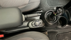 MINI Hatchback 1.5 Cooper Classic 5dr Auto Petrol Hatchback